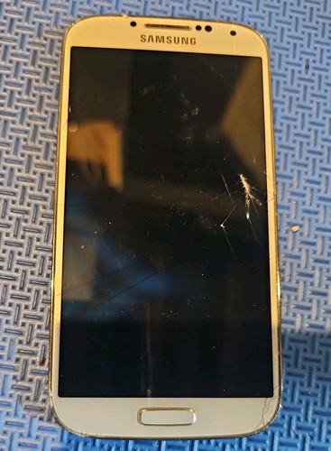 Samsung galaxy white phone - s4,